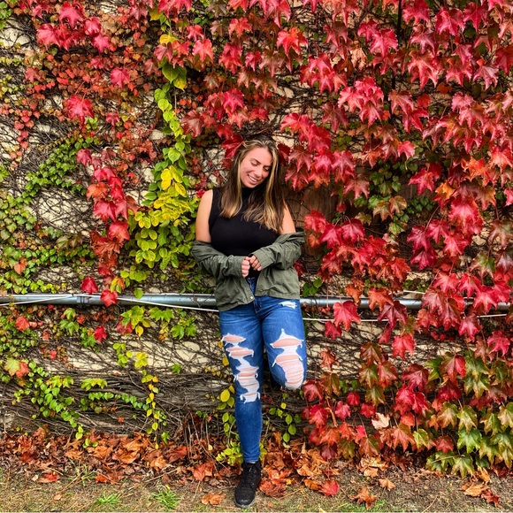 ✨Welcome to my closet ✨ - Picture 3 of 5